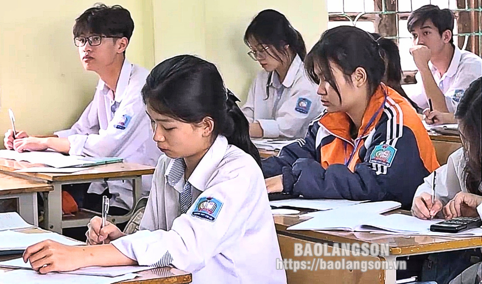 CHUẨN BỊ TÂM LÍ, SỨC KHỎE CHO HỌC SINH TRƯỚC KỲ THI TỐT NGHIỆP THPT 2024